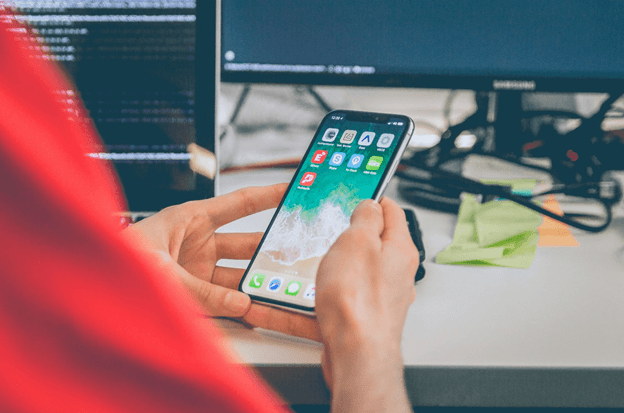 How to Compose Text for Different Channels
