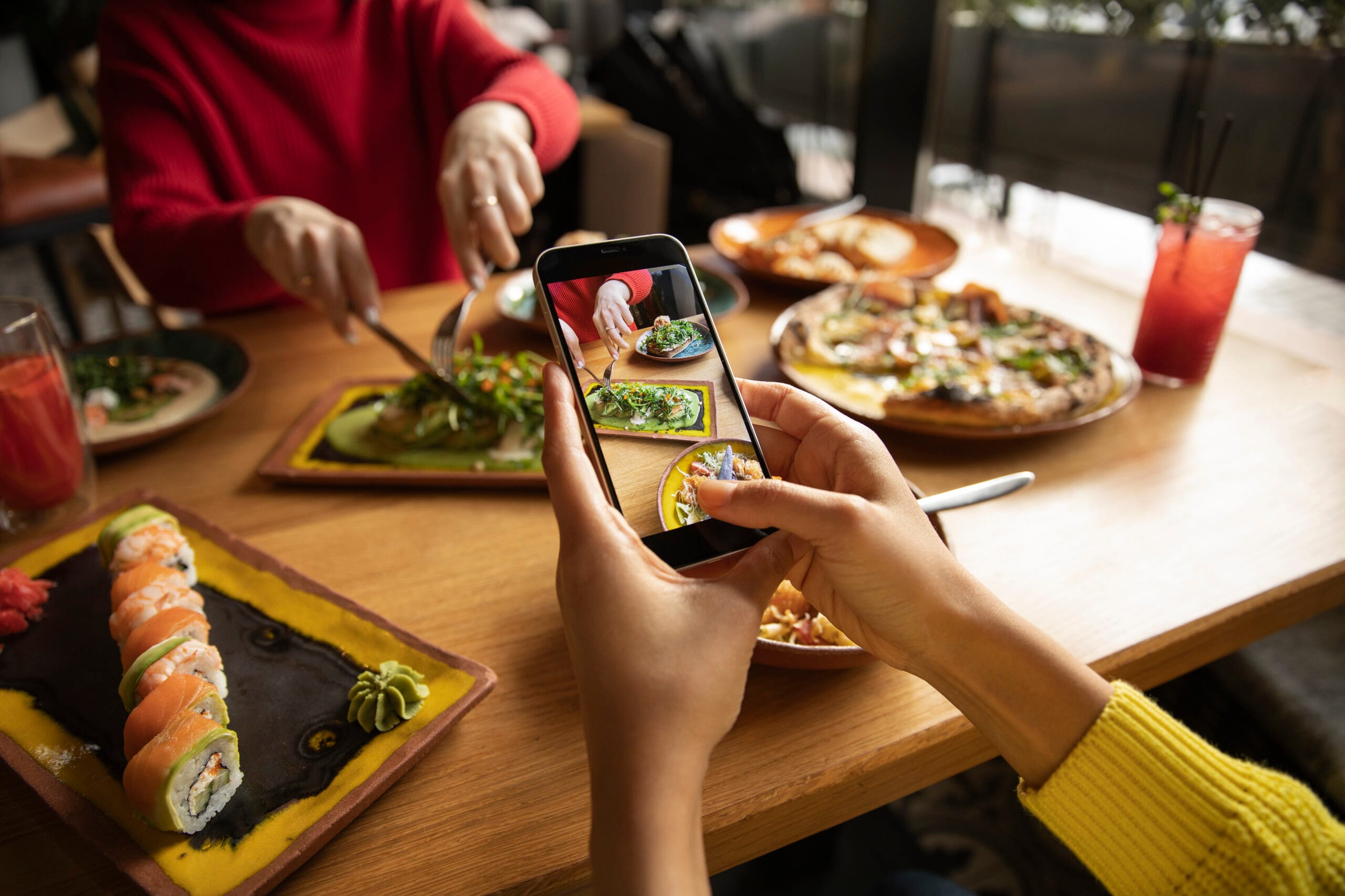 What Is Social Media Restaurant Marketing?